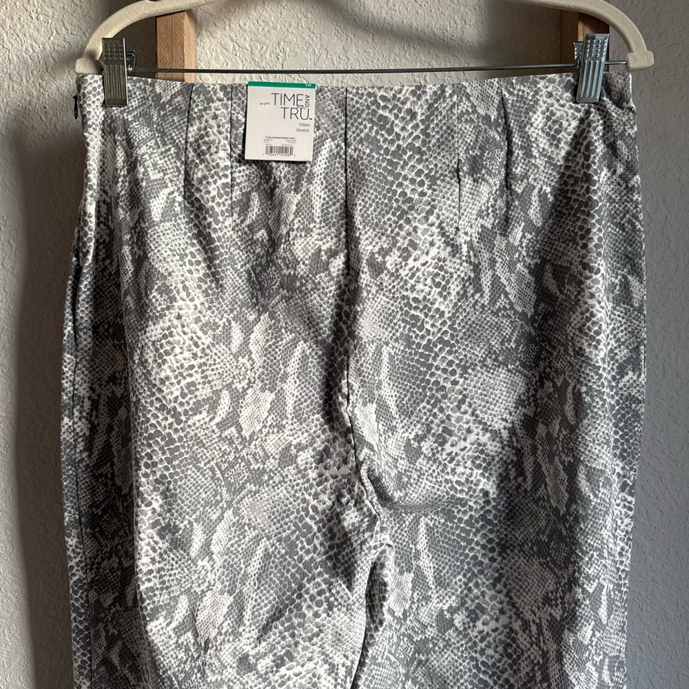 Time & Tru Millennium Skinny Stretch pants sz: 16 - Picture 10 of 10